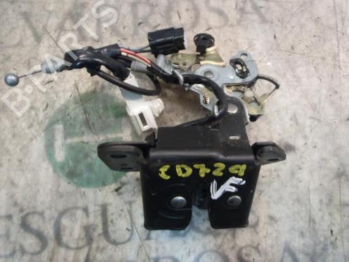Used Tailgate lock Tailgate lock TOYOTA COROLLA (_E12_) 1.6 VVT-i (ZZE121_, ZZE121R) (110 hp) 3813336 3813336