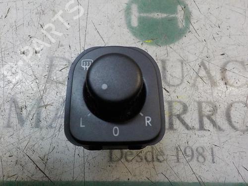 Used Mirror switch Mirror switch VW GOLF VI (5K1) 1.6 TDI (105 hp) 3871513 3871513