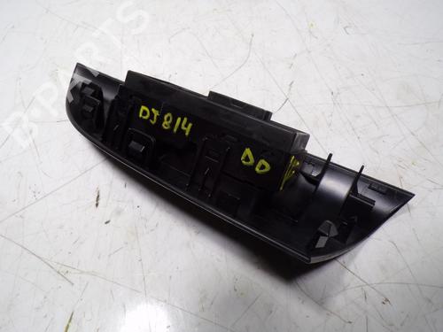 Right front window switch NISSAN JUKE (F15)  | BP10706676I26 