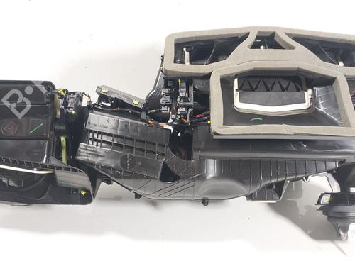 Used Heater matrix box Heater matrix box BMW X7 (G07) xDrive 40 d Mild-Hybrid (340 hp) 30162988 30162988