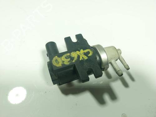 Used Electronic sensor Electronic sensor VW GOLF IV (1J1) 1.9 TDI (90 hp) 17608588 17608588