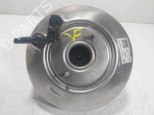 Used Servo brake Servo brake BMW X1 (F48) sDrive 18 d (150 hp) 19533852 19533852
