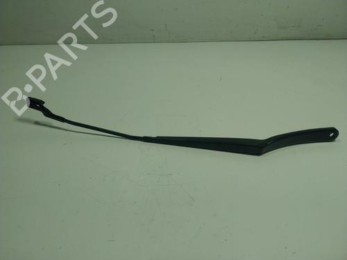 front-wipers-mechanism-ford-focus-iv-hn-15-ecoboost-2206251-1x7b17526ab-2018-17912457 main image