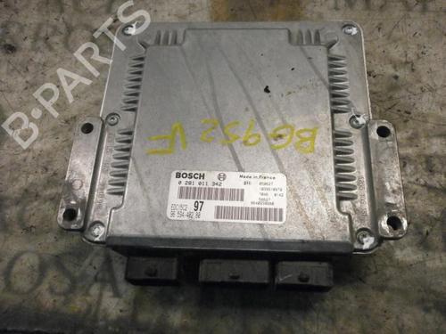 Used Engine control unit (ECU) Engine control unit (ECU) FIAT SCUDO Van (220_) [1996-2006] 3789613 3789613