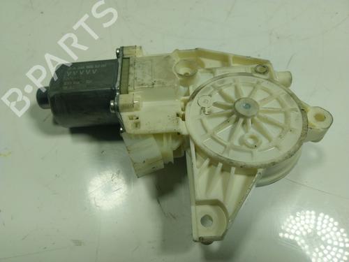 Used Right front window motor Right front window motor MERCEDES-BENZ GLA-CLASS (X156) GLA 180 (156.942) (122 hp) 17110599 17110599
