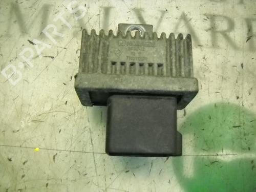 Elektronische module RENAULT CLIO III (BR0/1, CR0/1) [2005-2014]  9090284