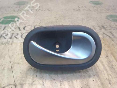 Used Rear right interior door handle Rear right interior door handle RENAULT SCÉNIC II (JM0/1_) 1.5 dCi (JM02, JM13) (101 hp) 3804911 3804911