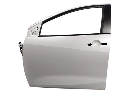 Used Left front door TOYOTA YARIS (_P21_, _PA1_, _PH1_) 1.5 Hybrid (MXPH10, MXPH11) (116 hp) 31608368