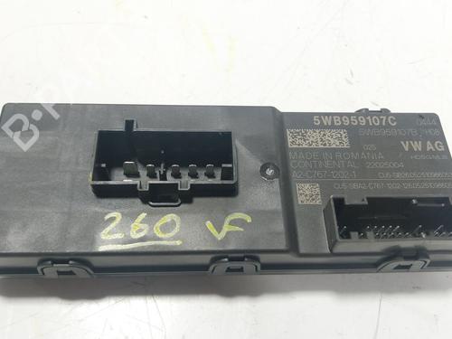 Used Electronic module SEAT LEON Sportstourer (KL8, KLD) 1.5 eTSI (150 hp) 30382879