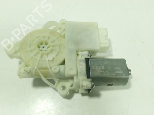 Left front window motor BMW 7 (G70) | BP34508987E21 - Image 2