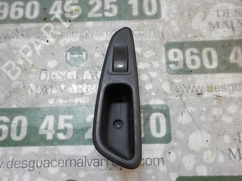 Used Right rear window switch Right rear window switch PEUGEOT 308 I (4A_, 4C_) 1.6 HDi (90 hp) 3858541 3858541