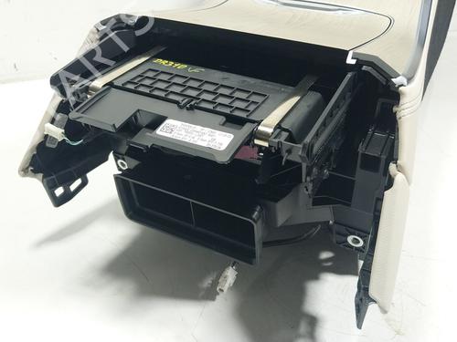 Armrest / Center console BMW X5 (G05, F95) xDrive 40 d Mild-Hybrid | BP30361823I20