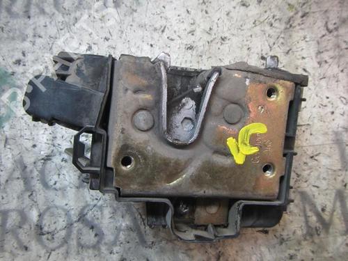 Rear left lock VW POLO III (6N1) 60 1.4 (60 hp) 3835304