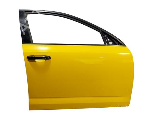 right-front-door-skoda-octavia-iii-combi-5e5-5e6-2012-2013-2014-2015-2016-2017-2018-2019-2020-31607703 main image