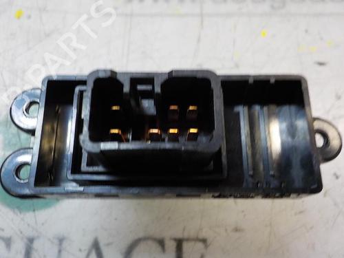 Right rear window switch HYUNDAI i30 Estate (FD)  | BP3869051I28 