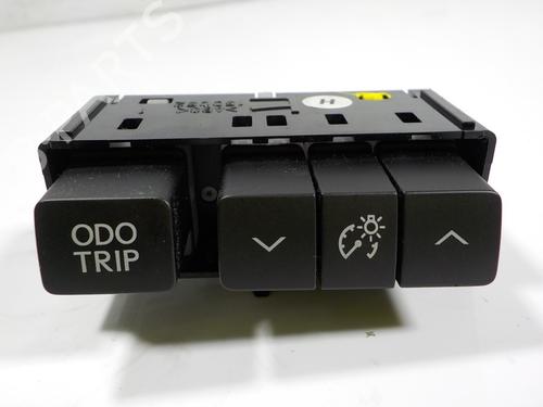 electronic-module-lexus-is-iii-_e3_-8497553011-15d052-2013-12458884 main image