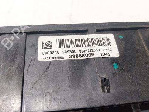 Fuse box OPEL CORSA E (X15) 1.4 (08, 68) | BP27652033E1 