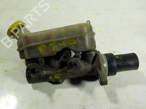 Used Brake master cylinder Brake master cylinder CHRYSLER VOYAGER IV (RG, RS) 2.5 CRD (141 hp) 9705236 9705236