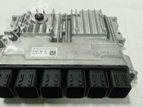 Used Engine control unit (ECU) Engine control unit (ECU) BMW X3 (G01, F97, G08) xDrive 30 e Plug-in-Hybrid (292 hp) 33465745 33465745