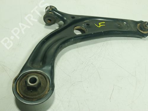 Used Right front suspension arm FIAT 500 (312_) 1.0 Mild Hybrid (312.AYD1B) (69 hp) 30186990