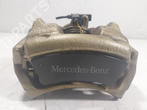 Used Right front brake caliper MERCEDES-BENZ CLA Shooting Brake (X117) CLA 220 CDI / d (117.903) (177 hp) 17530679