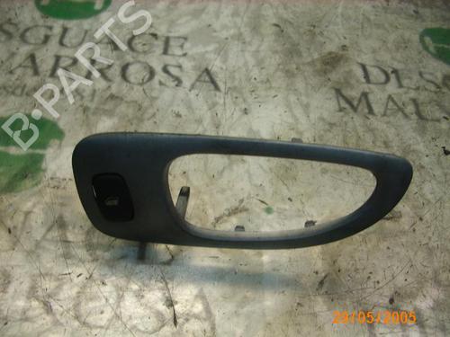Used Right rear window switch Right rear window switch PEUGEOT 307 (3A/C) 1.6 16V (109 hp) 3755297 3755297