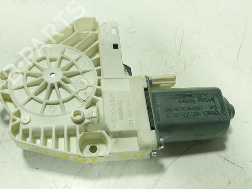 Left front window motor PORSCHE CAYENNE (92A) 4.8 Turbo | BP32498286E21