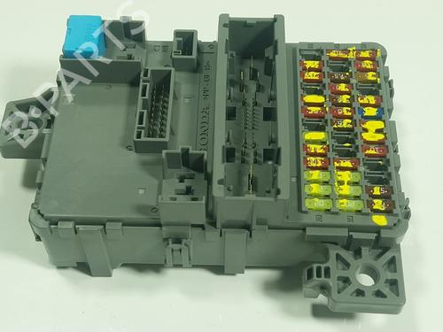 Used Fuse box Fuse box HONDA JAZZ V (GR_, GS_) 1.5 eHEV (GR3, GR6) (109 hp) 25617911 25617911