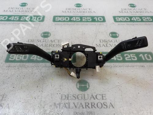 Used Steering column stalk VW GOLF VI (5K1) 1.6 TDI (105 hp) 3871543