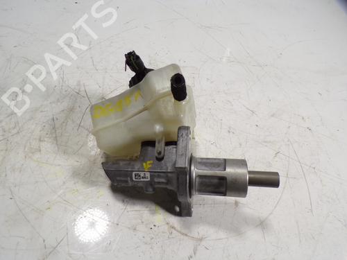 Used Brake master cylinder Brake master cylinder BMW X1 (E84) xDrive 18 d (143 hp) 7572586 7572586