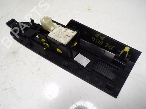Right front window switch TOYOTA AURIS Estate (_E18_) 1.8 Hybrid (ZWE186_, ZWE186R, ZWE186H) | BP12204523I26 
