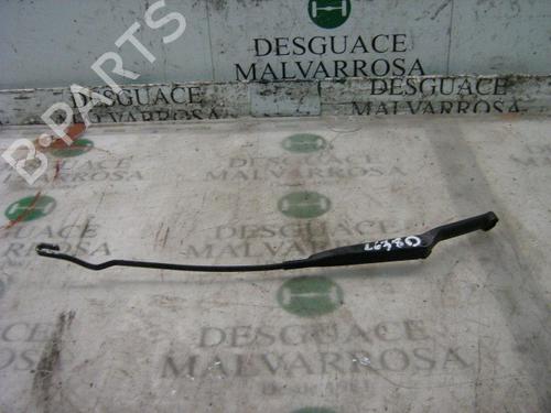 Used Front windshield wiper arm Front windshield wiper arm OPEL VECTRA B (J96) [1995-2004] 3758368 3758368