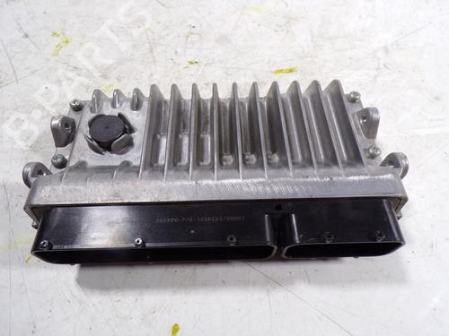 Used Engine control unit (ECU) Engine control unit (ECU) TOYOTA YARIS (_P13_) 1.3 (NSP130_, NSP130) (99 hp) 8140890 8140890