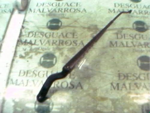 Used Front windshield wiper arm FORD FIESTA V (JH_, JD_) 1.4 TDCi (68 hp) 3750025