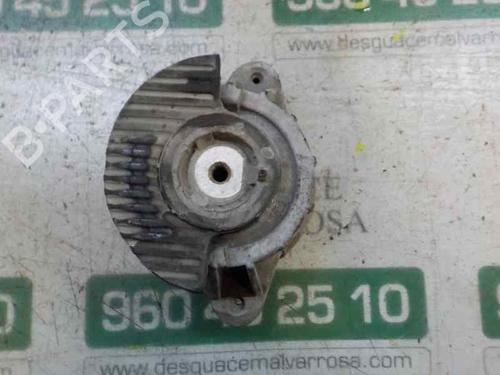 Used Engine mount Engine mount MERCEDES-BENZ C-CLASS (W204) C 350 (204.056) (272 hp) 9082549 9082549