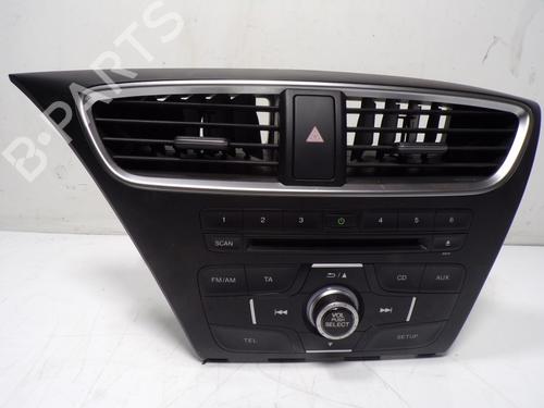 Used Radio Radio 11192073 11192073