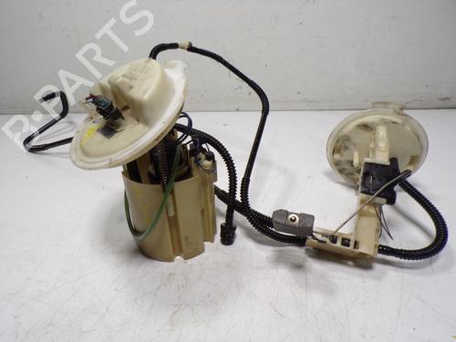 Used Fuel pump Fuel pump MERCEDES-BENZ C-CLASS (W204) C 220 CDI (204.002) (170 hp) 15198672 15198672