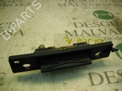 Used Tailgate handle KIA CARENS II MPV (FJ) 2.0 CRDi (113 hp) 3743557