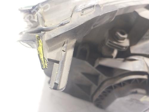 Left headlight FORD FOCUS I (DAW, DBW)  | BP26940586C28 