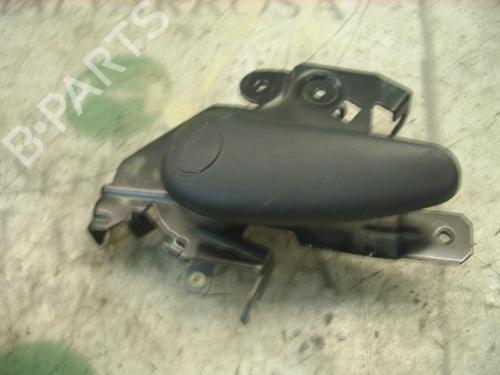 Used Front right interior door handle Front right interior door handle RENAULT TRAFIC II Van (FL) 1.9 dCi 80 (FL0B) (82 hp) 8739546 8739546