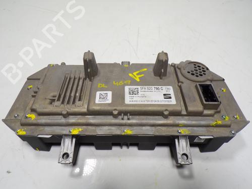 Instrument cluster SEAT LEON Sportstourer (KL8, KLD) 2.0 TDI | BP13637251C47 