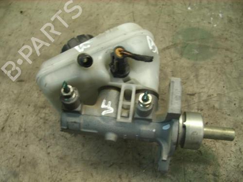 Used Brake master cylinder OPEL CORSA C (X01) 1.4 (F08, F68) (90 hp) 3784251