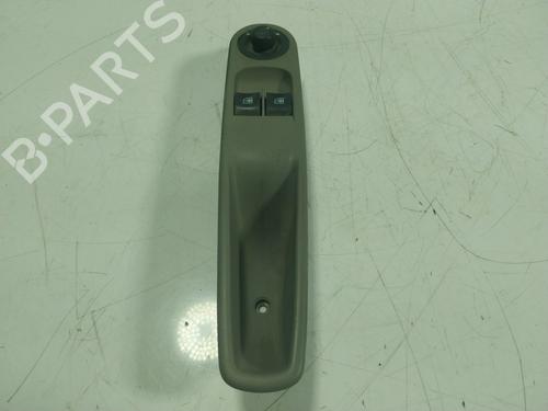 left-front-window-switch-renault-zoe-bfm_-829502349r-2012-18293491 main image
