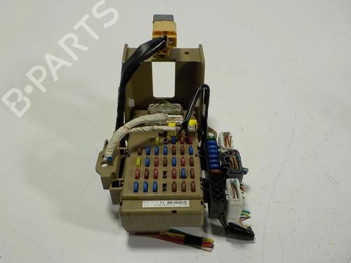 Used Fuse box Fuse box SUBARU XV (_GP_) 1.6 i AWD (GP3, G33GP) (114 hp) 13627890 13627890