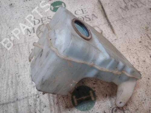 Used Windscreen washer tank TOYOTA LAND CRUISER 90 (_J9_) 3.0 TD (KZJ90_, KZJ95_, KZJ90R, KZJ95R, KZJ90W, KZJ95W) (125 hp) 7410521