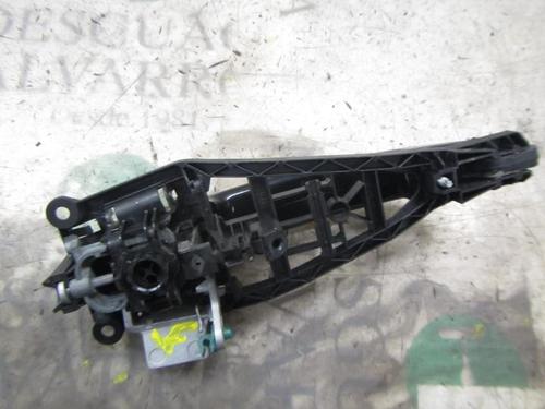 Klamka zewnętrzna drzwi przednich prawych OPEL ASTRA H GTC (A04) 1.9 CDTI (L08) | BP3828463C129 