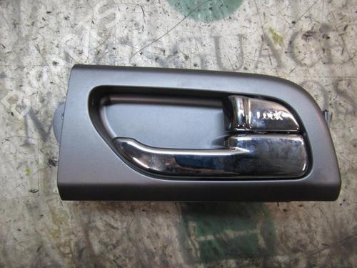 Used Rear right interior door handle Rear right interior door handle SSANGYONG RODIUS II 2.0 Xdi (155 hp) 9122040 9122040