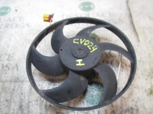 Used Radiator fan CITROËN SAXO (S0, S1) [1996-2004]  3833435