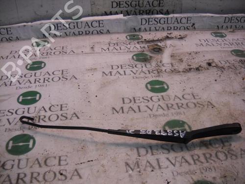 Used Front windshield wiper arm SEAT IBIZA III (6L1) 1.4 16V (75 hp) 3777029