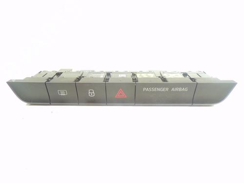 Used Warning switch Warning switch SKODA FABIA III (NJ3) [2014-2021] 7661618 7661618
